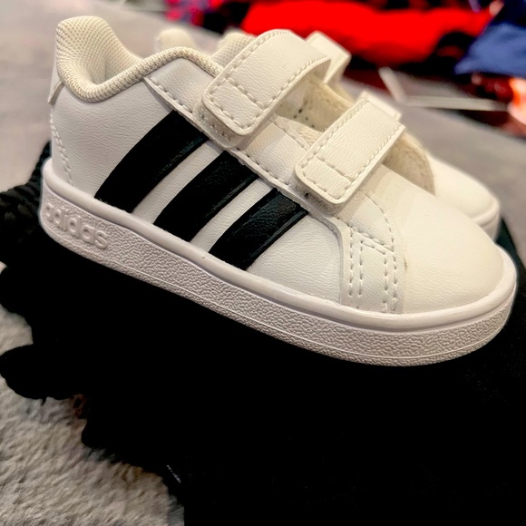 Adidas track outfit with adidas NEW shoes 6month old - Picture 5 of 8